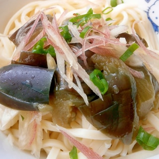 茄子とみょうがのぶっかけうどん